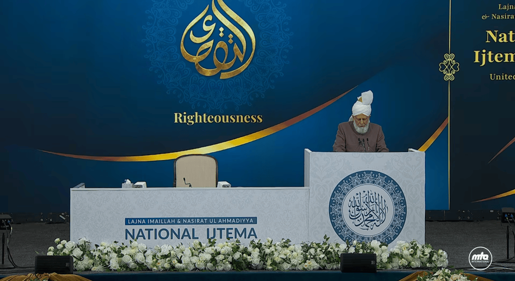 Le caratteristiche di un vero credente: Huzoor si rivolge all’Ijtema 2026 della Lajna e delle Nasirat del Regno&nbsp;Unito